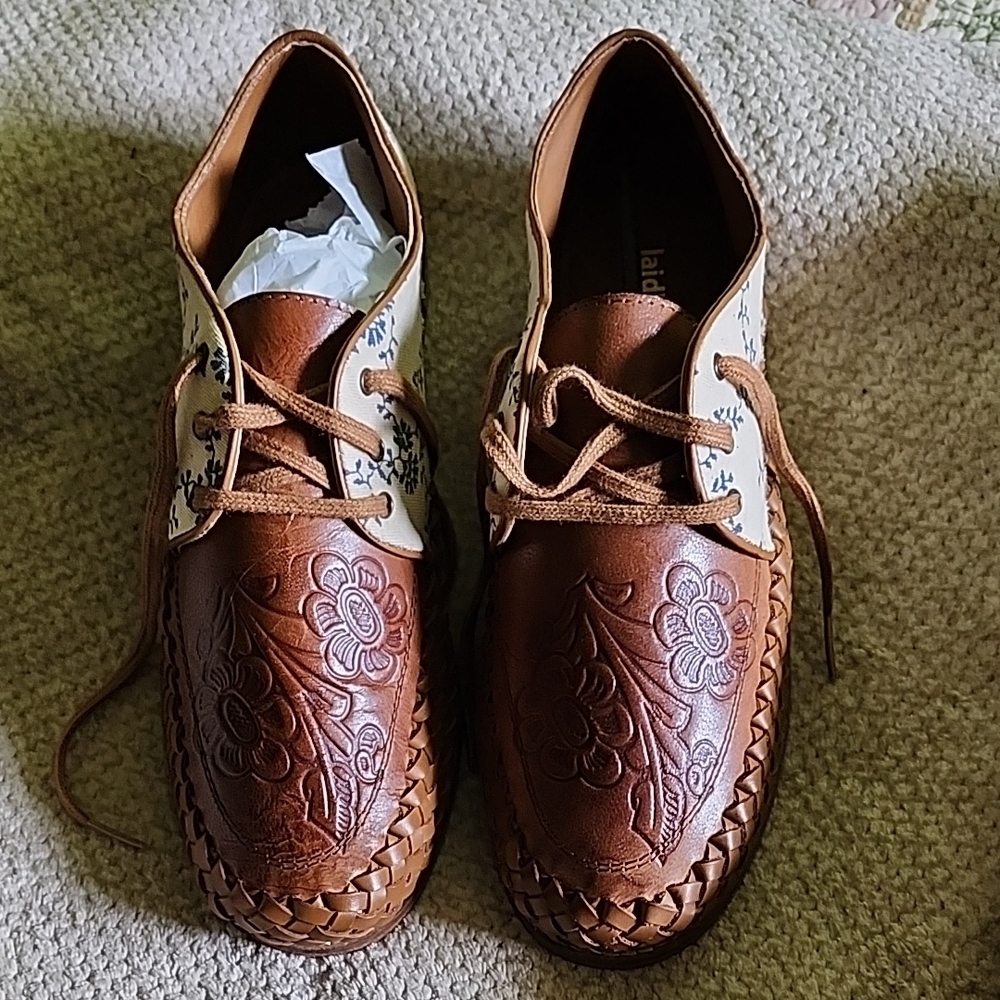 LaidbacklondonBrown Floral Embossed Womens Shoes From Sundance NIB